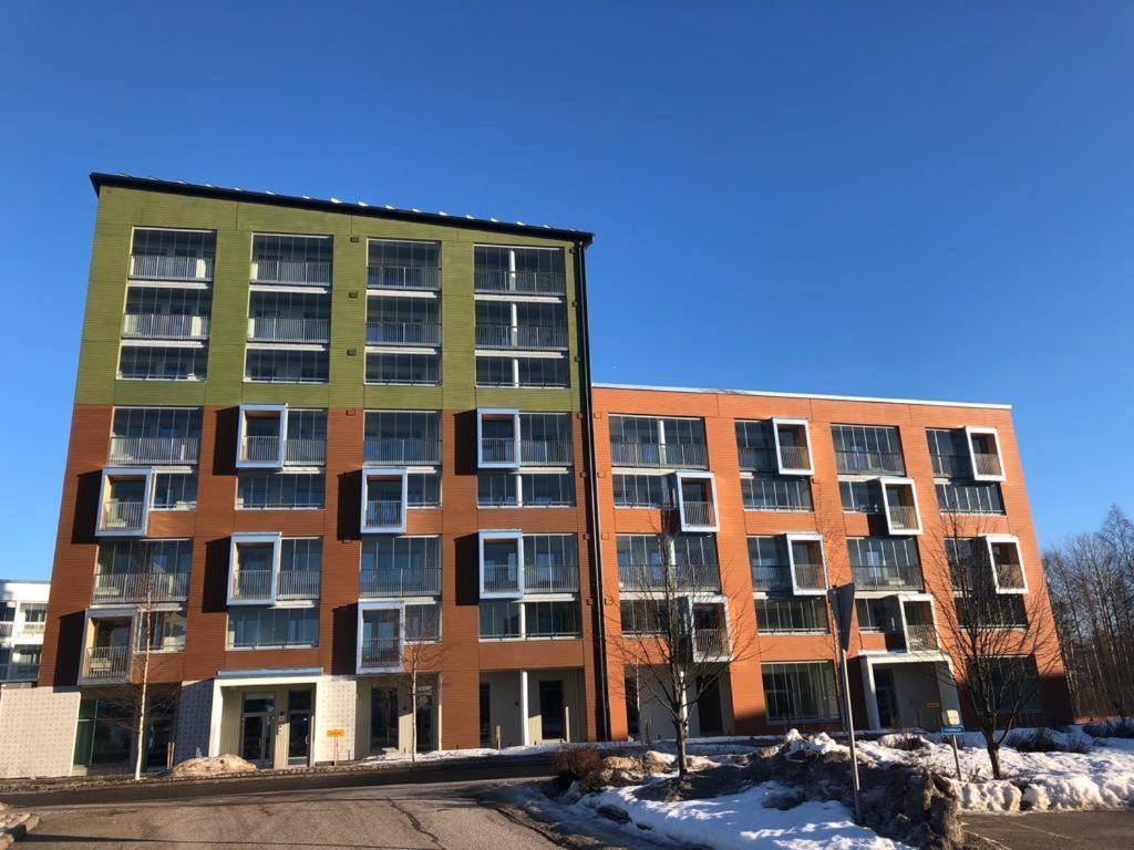 Modern two bedroom apartment near Helsinki Airport Vantaa Buitenkant foto